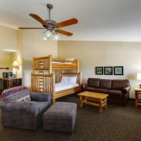 Stoney Creek Hotel St. Joseph Екстер'єр фото